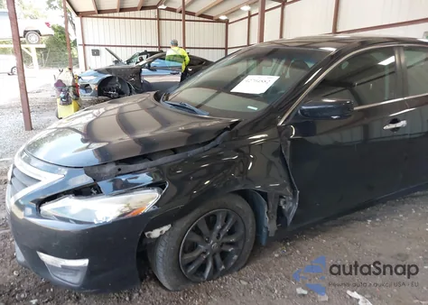 2015 Nissan Altima 2.5 S from USA, damaged, VIN 1N4AL3AP4FN403375